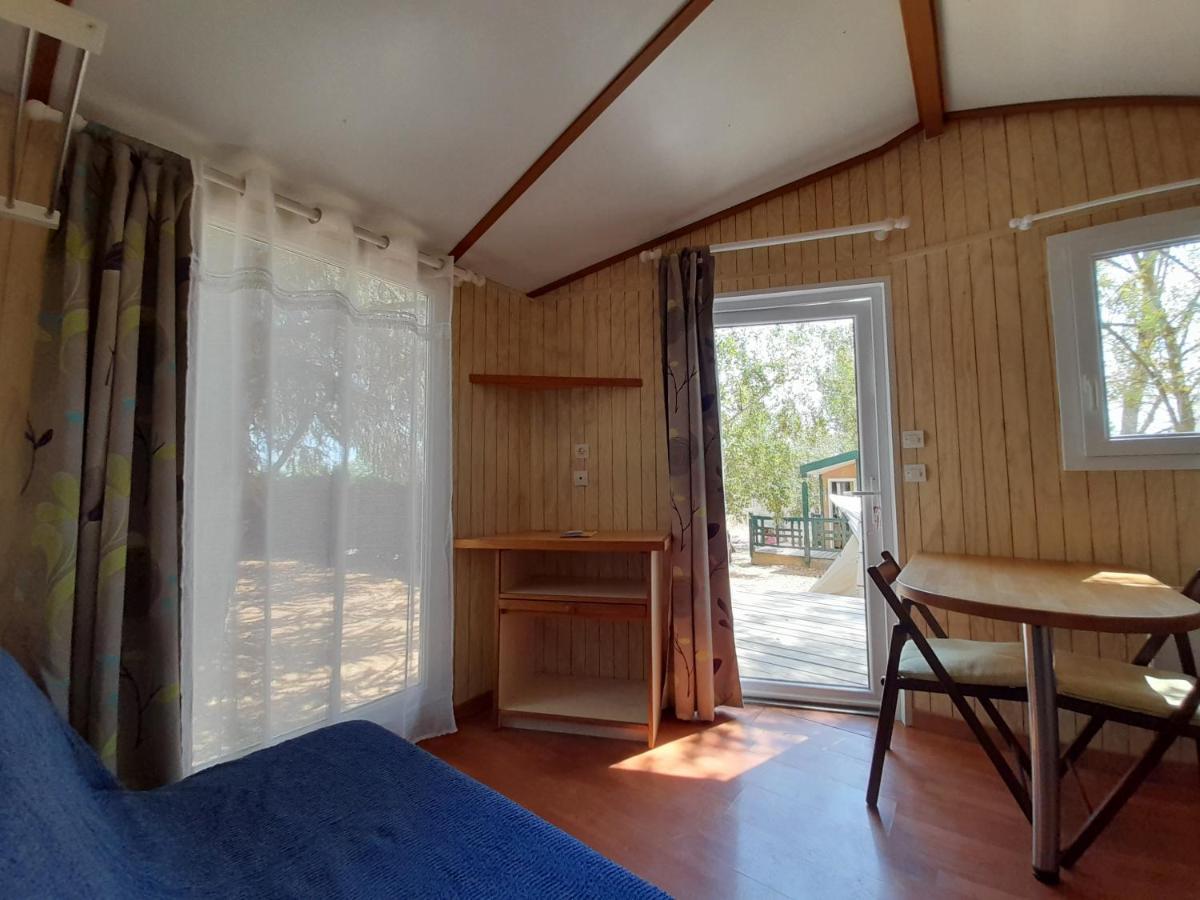 Paradise Challets And Camping Hotel Sarrecave Exterior photo